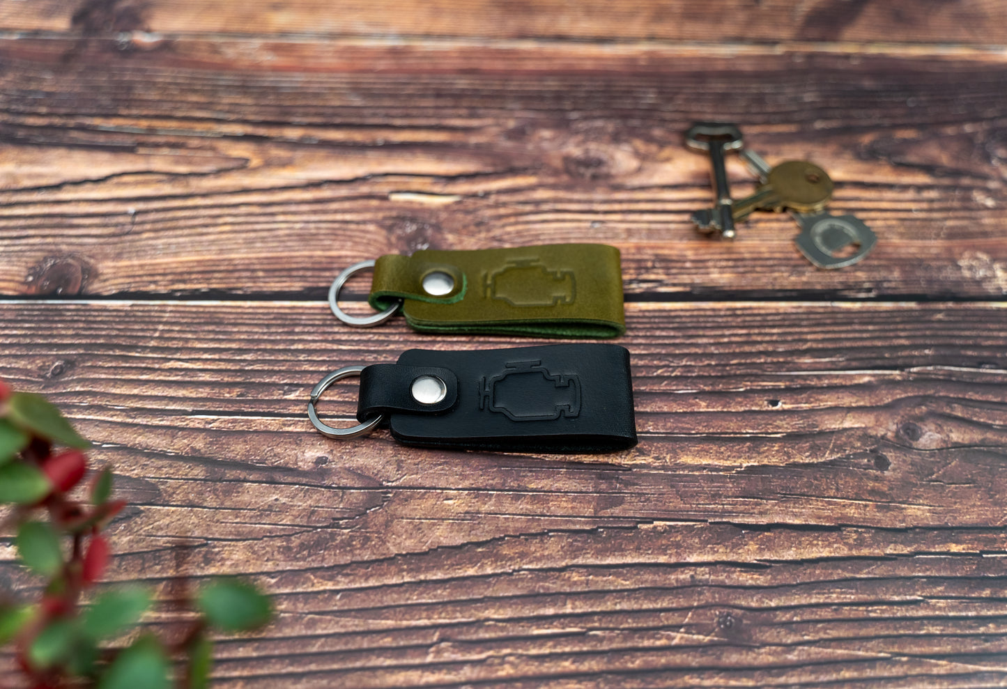 Engine management light leather car keyring