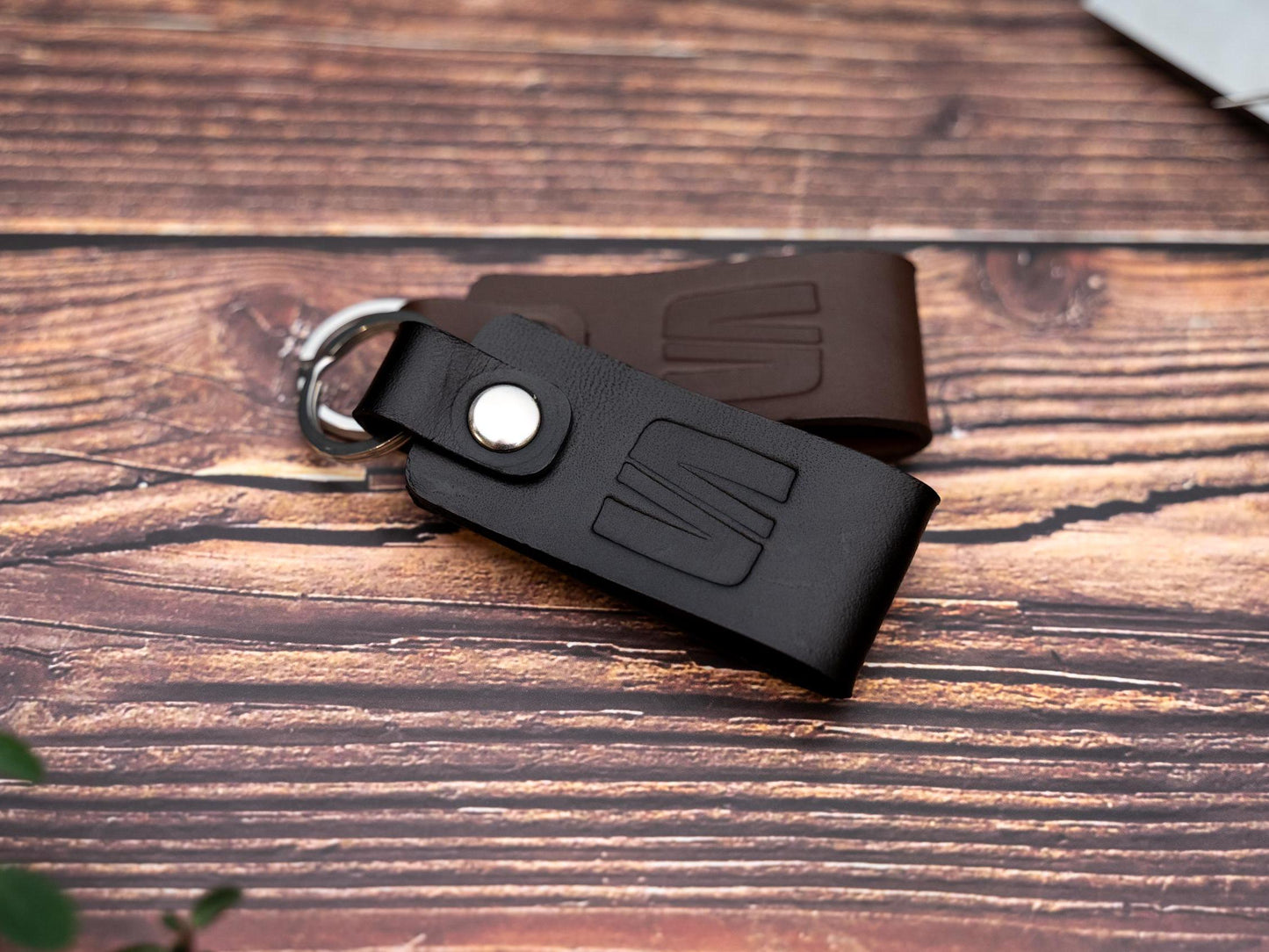 SEAT leather car keyring