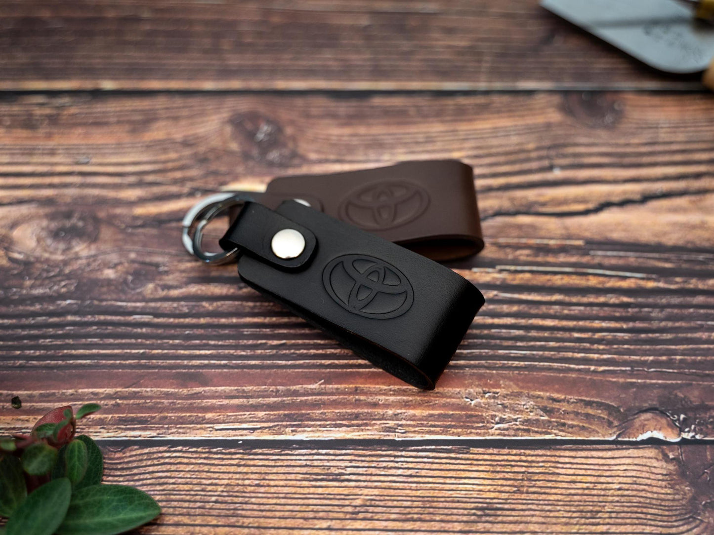 Toyota leather car keyring