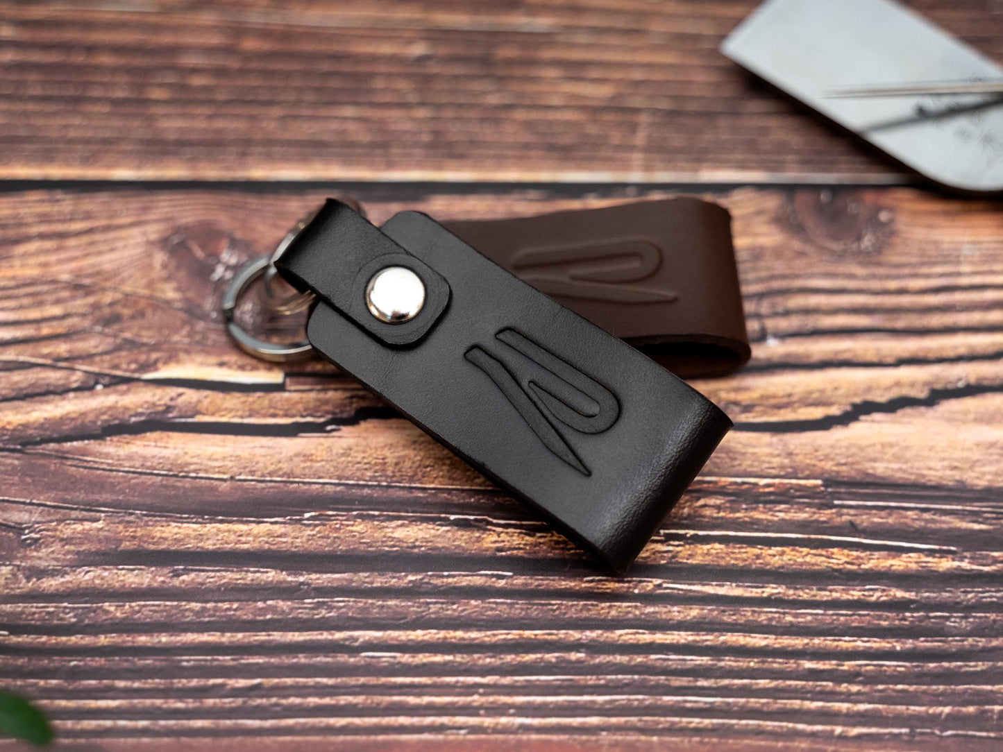 Volkswagen R leather car keyring