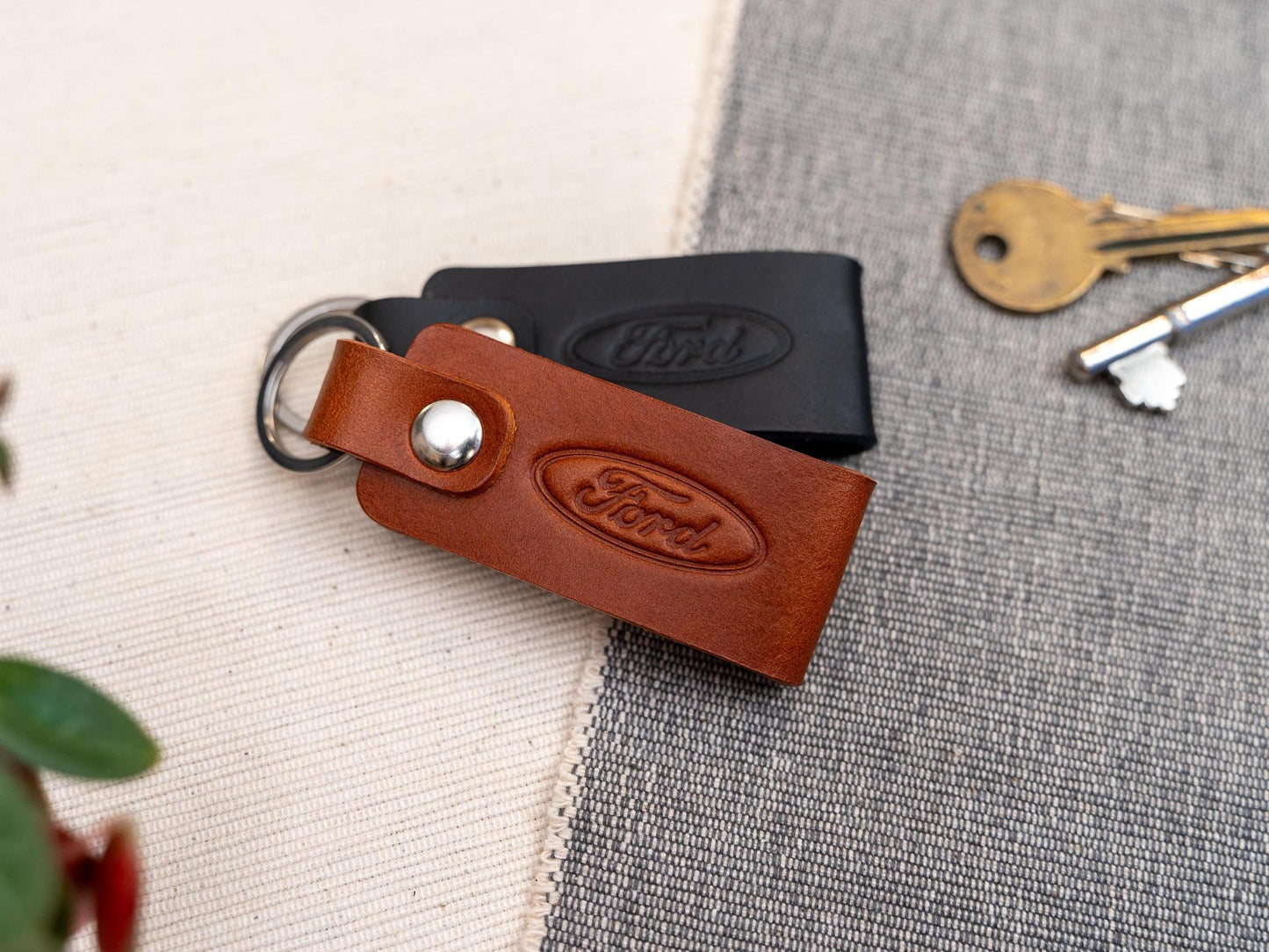 Ford leather car keyring
