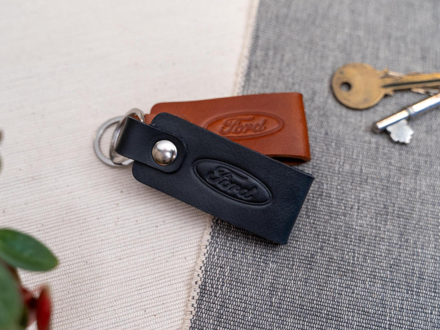 Ford leather car keyring